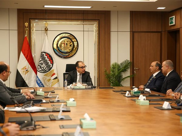 محطة شمسية 27 ميجاوات.. «قطاع الأعمال» يقود أسمنت النهضة على طريق الاقتصاد الأخضر لـ30 عامًا 