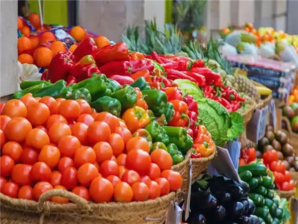 أسعار الخضراوات والفاكهة تتحرك اليوم في الأسواق المصرية