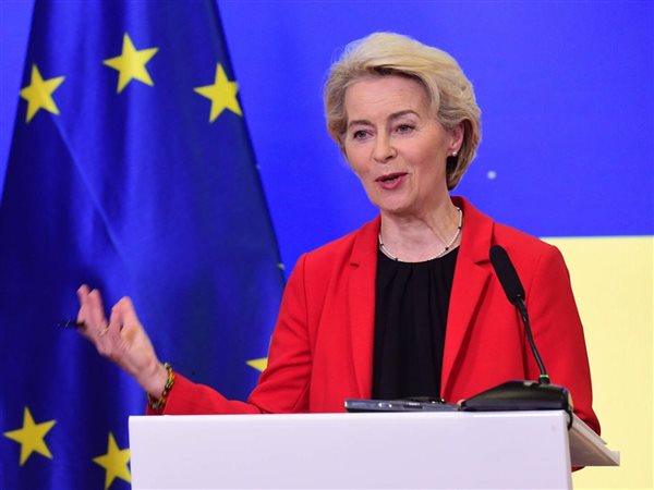 فون دير لاين تعلن شراكة أوروبية – لبنانية ودعم بمليار يورو