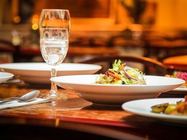 غرفة المطاعم: مهلة جديدة حتى ديسمبر 2026 لتوفيق أوضاع المطاعم العائمة