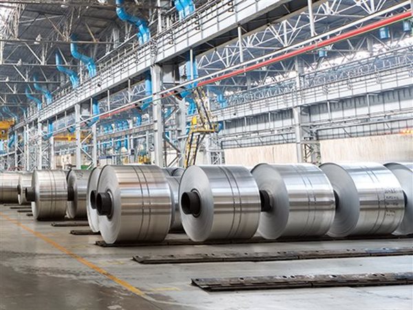 الألومنيوم يتجاوز 3 آلاف دولار للطن لأول مرة منذ ثلاث سنوات