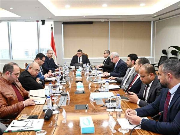  149 ألف فدان.. وزير الإسكان يتابع موقف مشروعات المرافق بالأراضي المضافة للمدن الجديدة