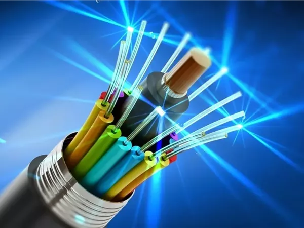 إنجازات قطاع الاتصالات في ملف كابلات الألياف الضوئية.. بطاقة إنتاجية 4 ملايين كيلومتر