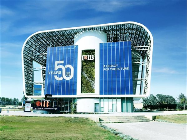 الرقابة المالية تكرم CIB لتصدره تقييم تقارير الاستدامة والمناخ