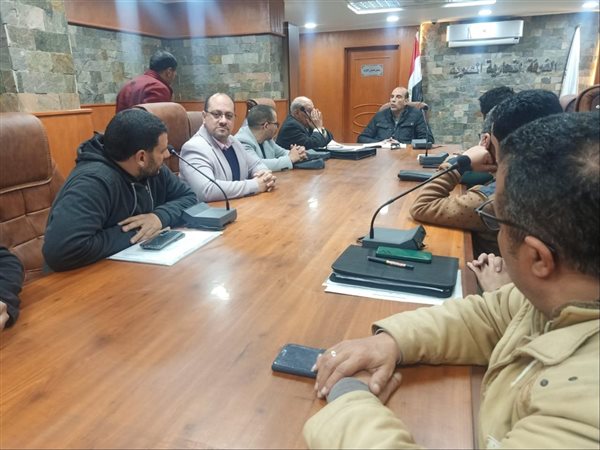 اجتماع موسّع بالغرفة التجارية بكفر الشيخ للاستماع لمقترحات المتعاملين وتطوير الخدمات