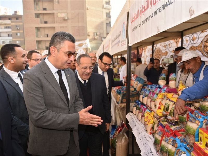 الدكتور شريف فاروق،