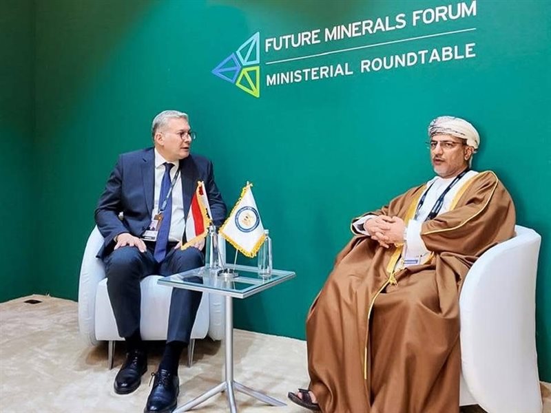 جانب من المباحثات