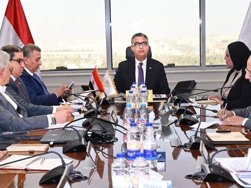 جانب من اجتماع وزير