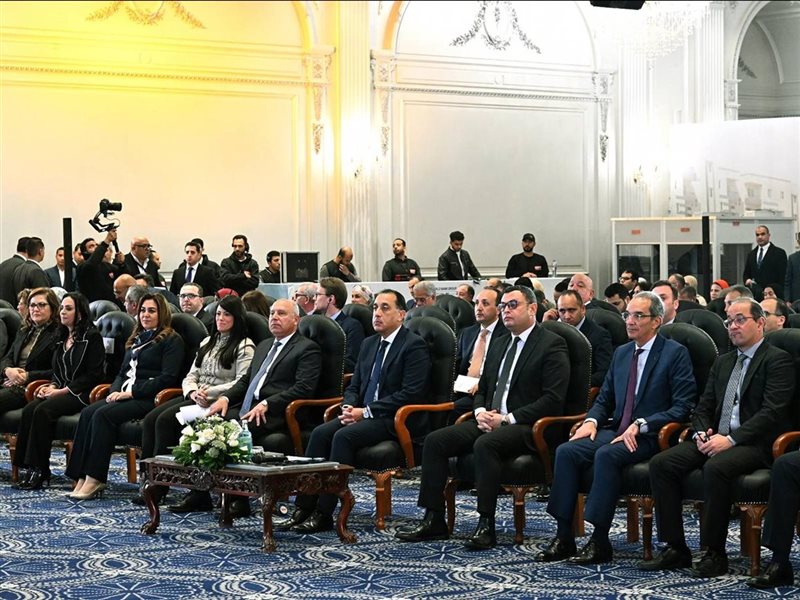  الدكتور مصطفى مدبولي،