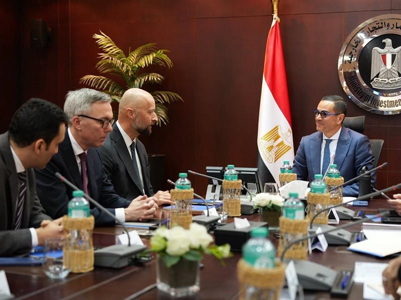 وزير الاستثمار والتجارة