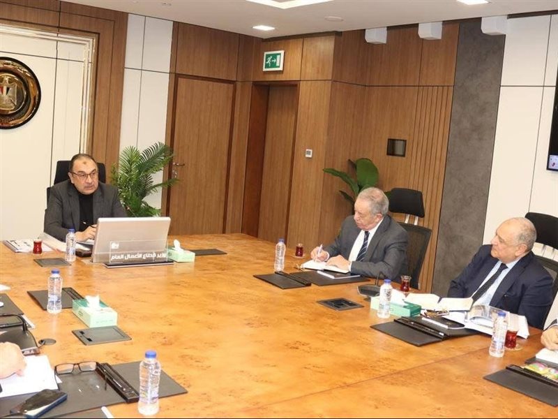 جانب من اجتماع وزير