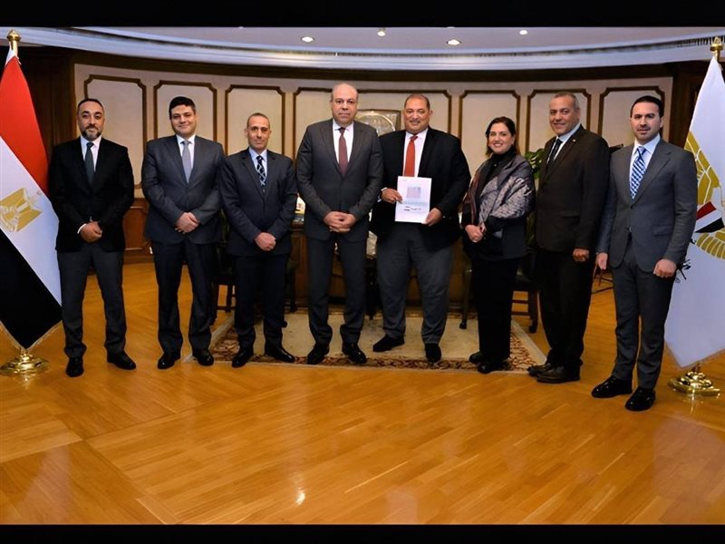  الدكتور سامح الحفني،