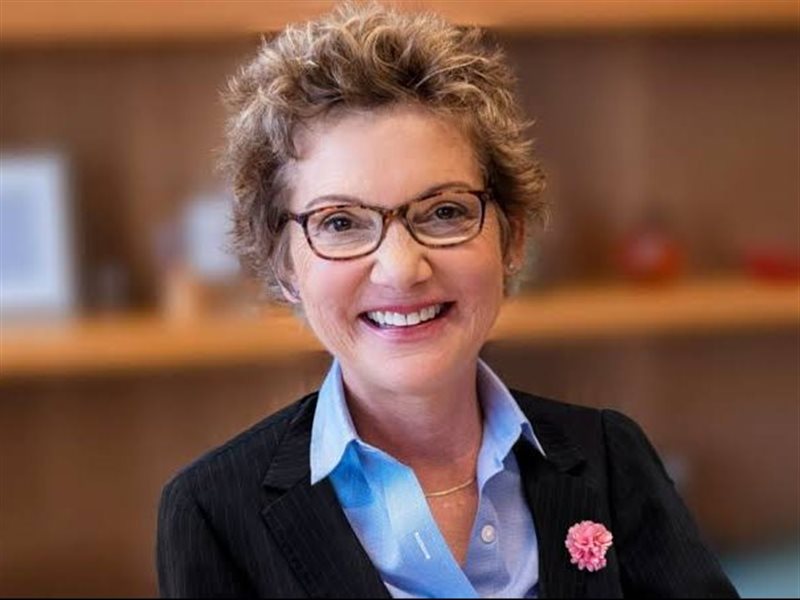 ماري سي دالي المديرة