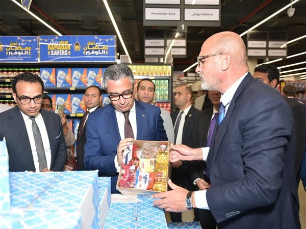 باستثمارات 500 مليون جنيه..وزير التموين يفتتح فرع «لولو هايبر ماركت» بالتجمع الخامس 