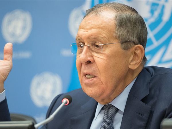«لافروف» يتحدى التهديدات الأمريكية: روسيا مستمرة في تجارتها مع إيران رغم عقوبات «ترامب»