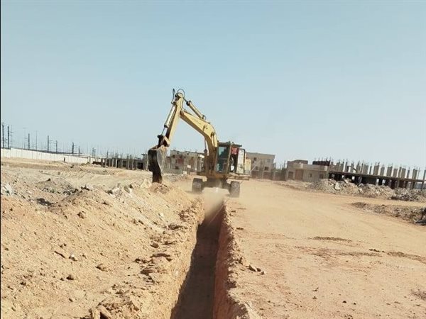 رئيس جهاز مدينة الشروق يتابع بدء أعمال المرافق بمنطقة السلام ويشدد على سرعة الإنجاز