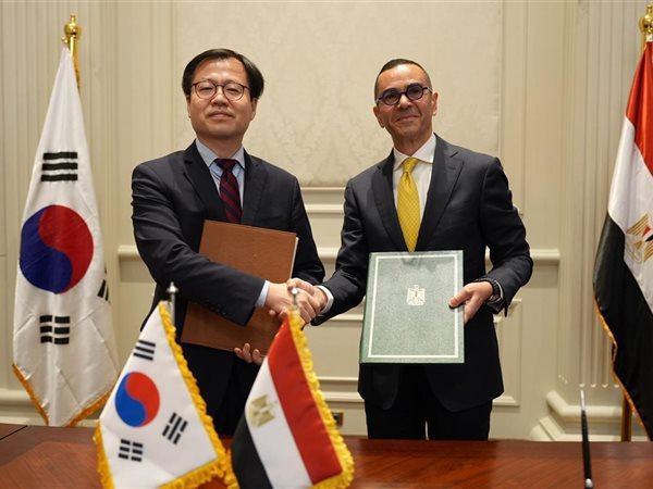 اتفاق «مصري– كوري» يمهّد لتحالف اقتصادي في التكنولوجيا والصناعة والطاقة