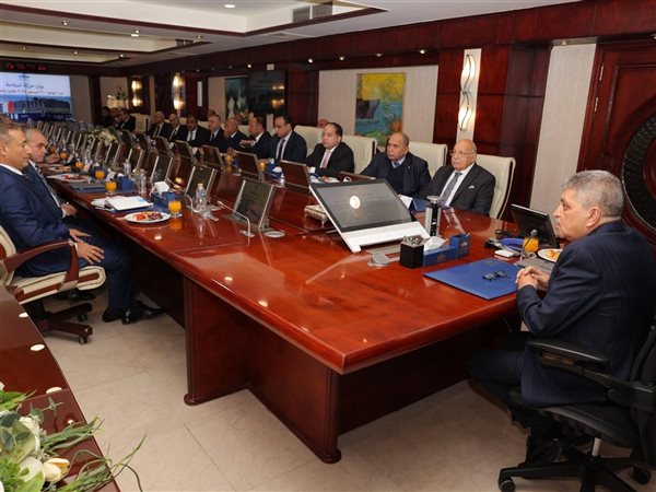 انفراجة مرتقبة بقناة السويس بعد رسائل طمأنة عالمية وتعافي متوقع لحركة الملاحة