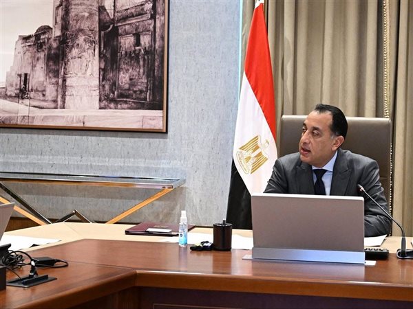 شركة صينية تضخ ملياري دولار.. «مدبولي» يشدد على «الاكتفاء الذاتي» في البترول ويطلق خطة توسعية لاستثمار القطاع