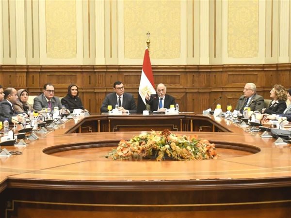 وزير الإسكان: تنفيذ مليون و960 ألف وحدة سكنية متنوعة