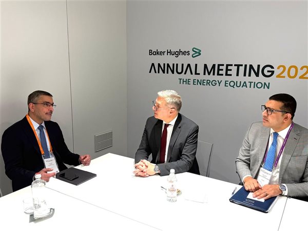 مصر والإمارات.. استراتيجية جديدة لتعميق التعاون في مشروعات البتروكيماويات وترشيد الطاقة