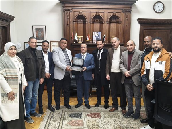 تفاصيل لقاء ممثلي العاملين برئيس القابضة لمياه الشرب لمناقشة ملفات الأجور والتسويات