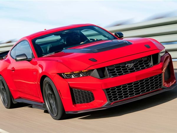 ماذا تقدم النسخة الجديدة من طراز فورد موستنج دارك هورس SC موديل 2026؟