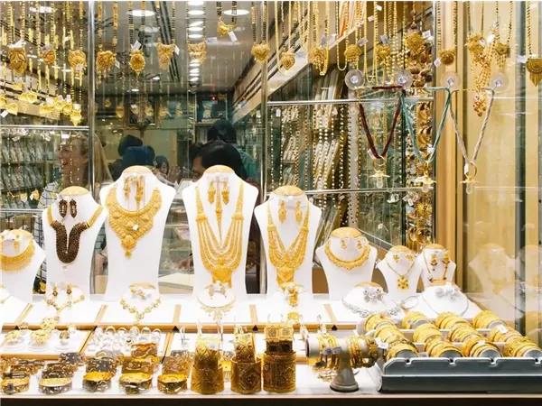 أسعار الذهب اليوم الاثنين 2 فبراير 2026 في مصر 