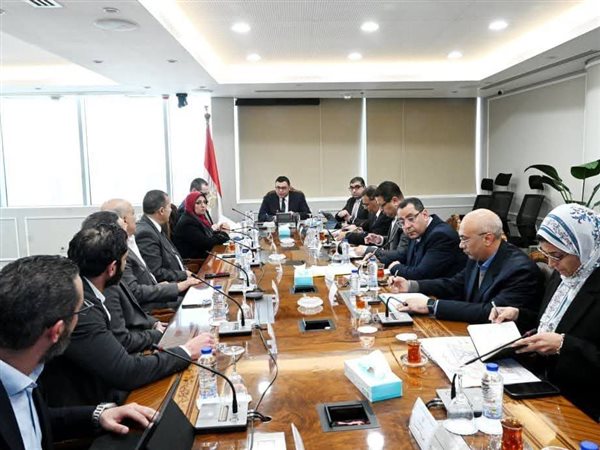 وزير الإسكان يلتقي HDP لمتابعة مبيعات وتسويق مشروعات المدن الجديدة