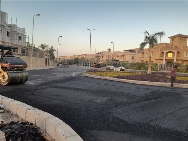 تنفيذ أعمال رفع الكفاءة والصيانة الشاملة للطرق بمدينة الشيخ زايد