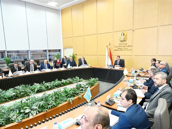 وزيرالإسكان: تم وجارٍ تنفيذ 1.48 مليون وحدة بالمدن الجديدة والقرى السياحية