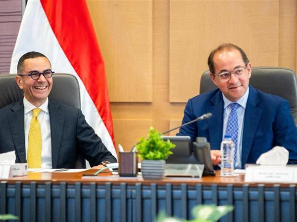 مصر تعيد ضبط حركة التجارة الخارجية.. بروتوكول جديد بين الجمارك والتمثيل التجاري يسرّع الإفراج الجمركي