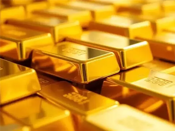 قفزة تاريخية في أسعار الذهب محلياً وعالمياً بقيادة 