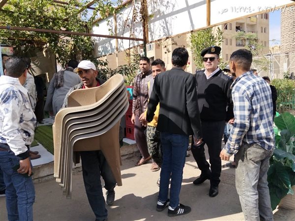 تنفيذ 130 قرار إزالة وغلق المحلات المخالفة بالعاشر من رمضان