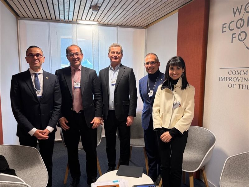 وزيرا المالية والاستثمار