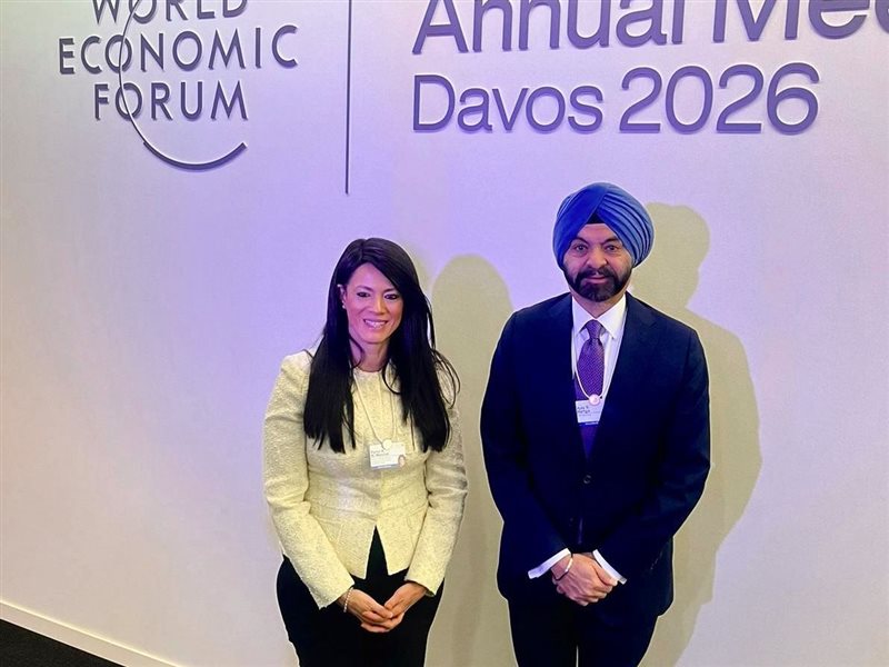 وزيرة التخطيط تلتقي