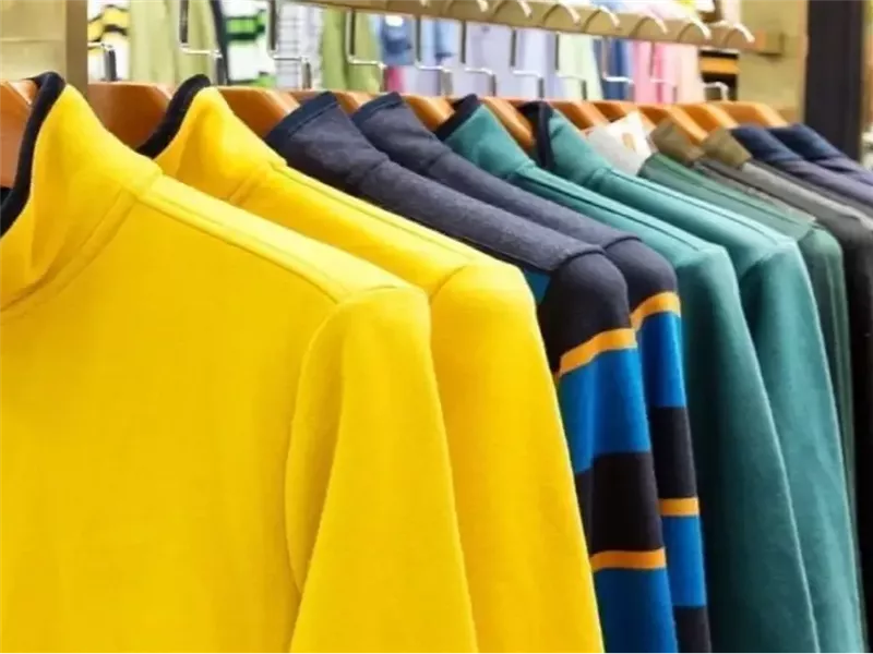  صادرات الملابس إلى