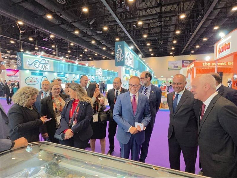 عصام عاشور سفير جمهورية