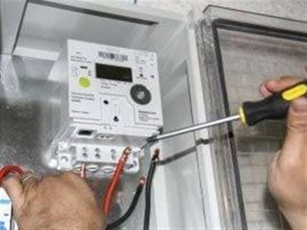 مصدر: سرقات التيار تهدد استقرار الشبكة القومية وجودة الخدمة