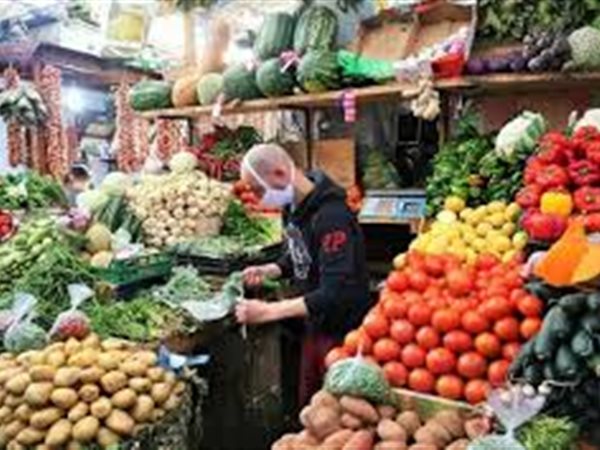 أسعار الخضراوات والفاكهة اليوم الثلاثاء في الأسواق.. الباذنجان بـ 12 جنيها 