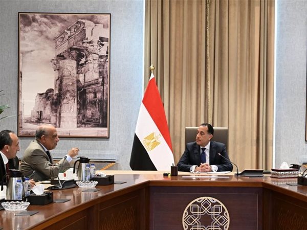 رئيس الوزراء يتابع مع وزير الكهرباء مستجدات عمل عدد من الملفات والموضوعات  