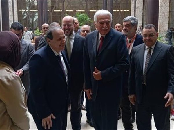 بحضور أحمد نظيف.. افتتاح المعرض السنوي للطوابع 2026 