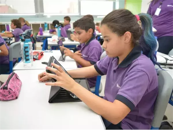 «المصرية لنظم التعليم الحديثة» تعمّق خسائرها النصفية إلى 2.35 مليون جنيه رغم نمو الإيرادات