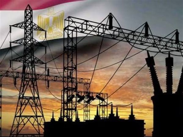 خطة عاجلة لتوسيع قدرات الشبكة الكهربائية.. إضافة 3 آلاف ميجا وات شمسية قبل الصيف