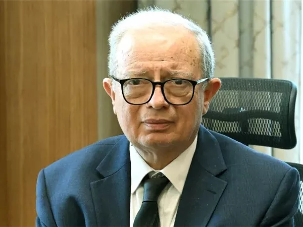 حسين عيسى: البنك التجاري الدولي نموذج نجاح يُدرّس وأحد أعمدة البورصة المصرية