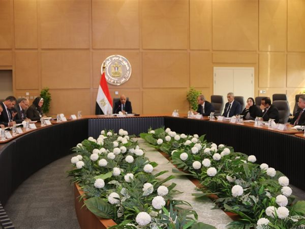 وزير الكهرباء يتابع خطط التشغيل الجديدة استعدادًا للصيف ويشدد على خفض استهلاك الوقود