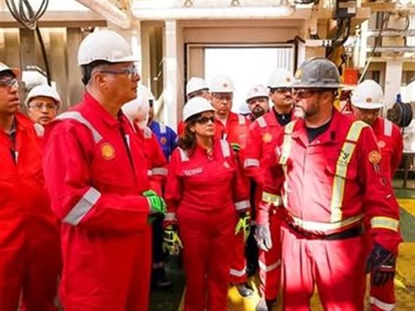 البترول: بدء إنتاج 160 مليون قدم غاز يوميًا من «غرب مينا» قبل نهاية العام