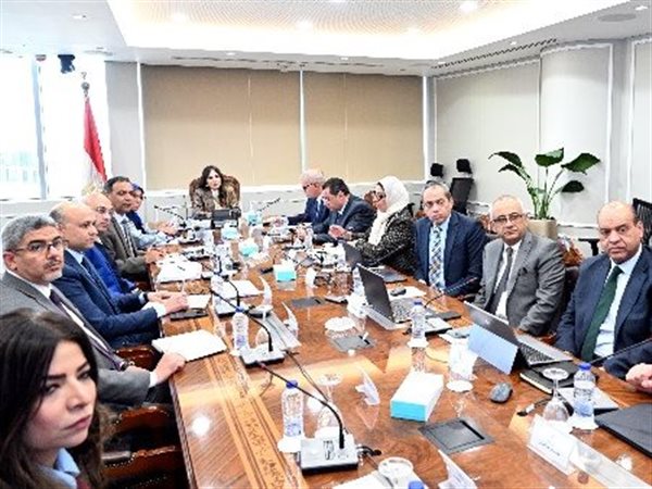 وزيرة الإسكان تشدد على زيادة معدلات تسليم الوحدات للحاجزين على أعلى مستوى بكافة المشروعات