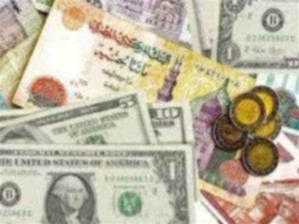 سعر الدولار يتراجع في البنوك المصرية صباح الخميس.. اعرف وصل كام؟