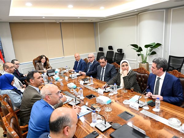 وزيرة الإسكان تبحث مع الشركة السعودية المصرية للتعمير معدلات تسويق عدد من المشروعات 